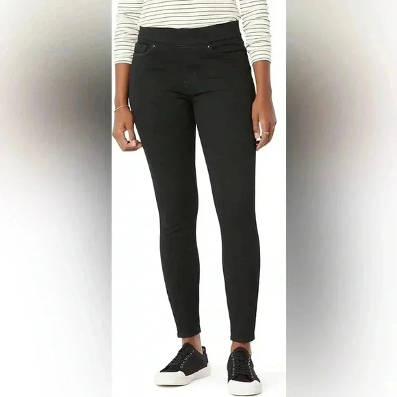 NWT Signature by Levi Strauss Pull-On Skinny Jeans - Picture 1 of 7